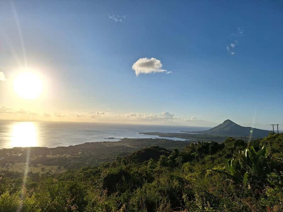 Mauritius: Private South Day Tour with Hotel Transfer - Why the private format matters on a long southbound route