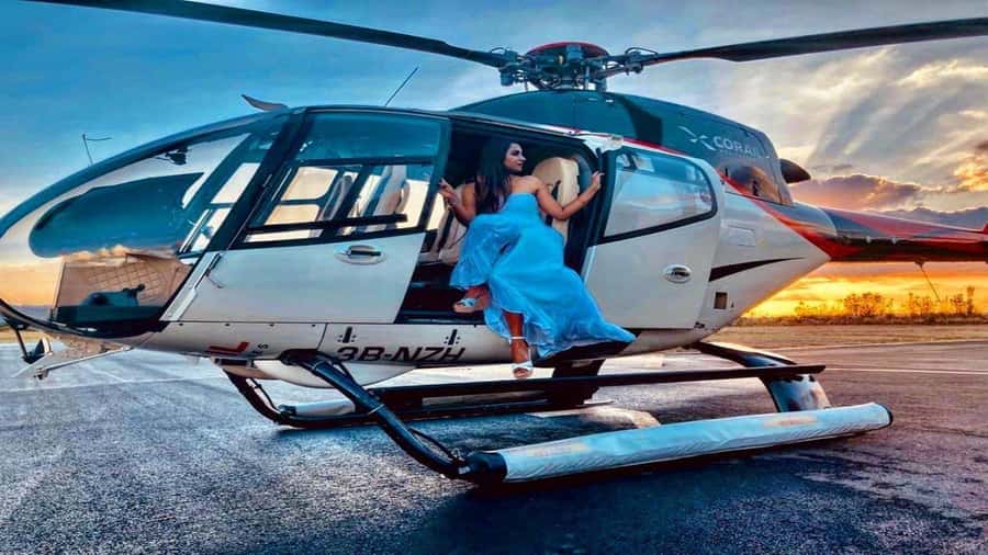 Mauritius: Scenic Helicopter Flight with Hotel Transfers - The Isle of Bénitiers and Mauritius’ unusual coast