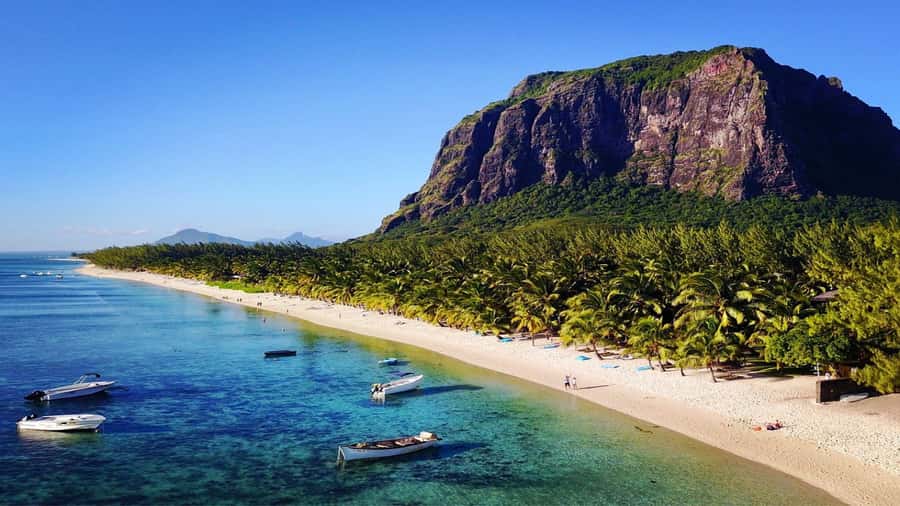 Mauritius: Southern Tour Incl. Adventure Park & Le Morne - Gris Gris, where the southern coast gets dramatic