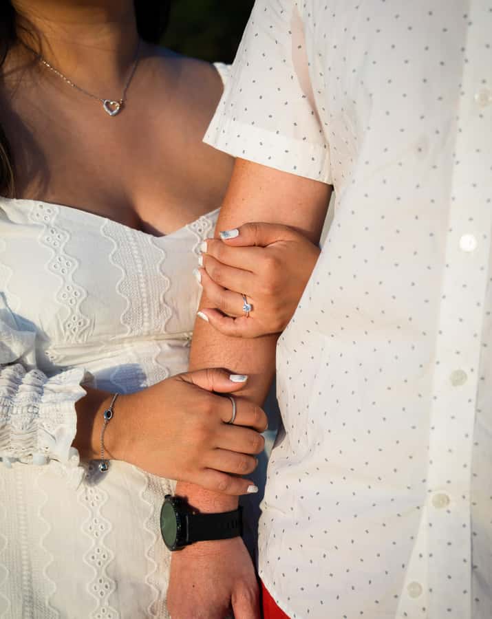 Mauritius: Sunset photoshoot (Honeymoon/family shoots) - The main 80 minutes: portraits, movement, and candid moments