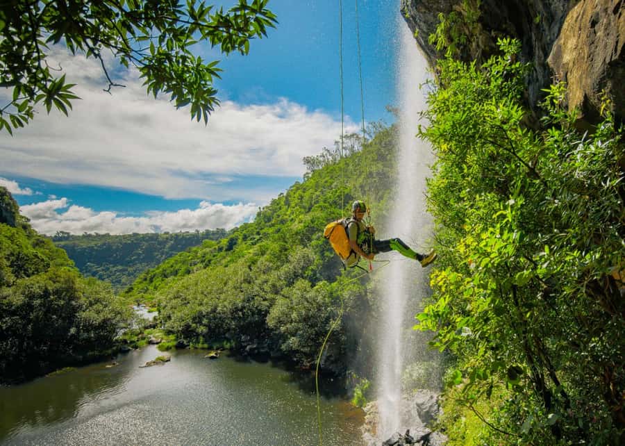 Mauritius: Tamarind Falls Canyoning Adventure - Starting with training instead of guesswork