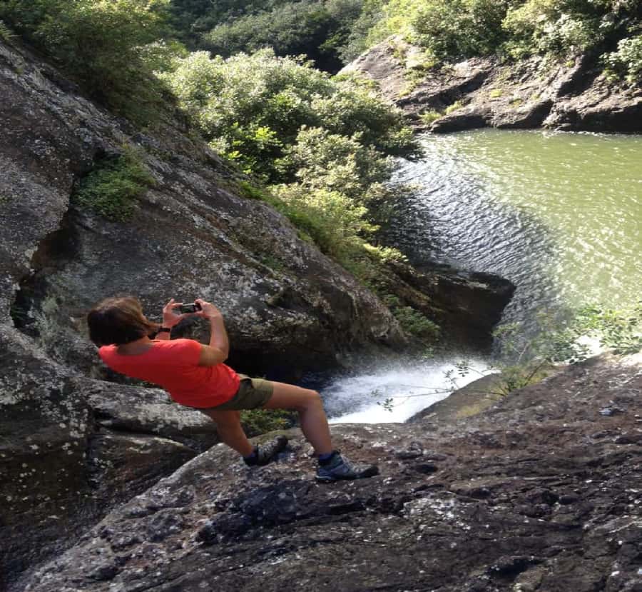 Mauritius: Tamarind Falls Guided Hike with Swim and Lunch - What the guides add to the experience