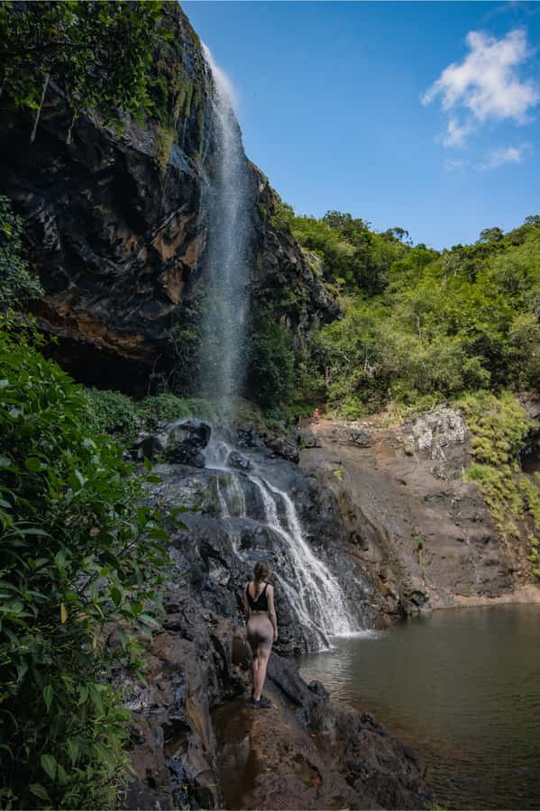 Mauritius: Tamarind Falls Highlights 3-Hour Hiking Trip - Reaching Tamarind Falls