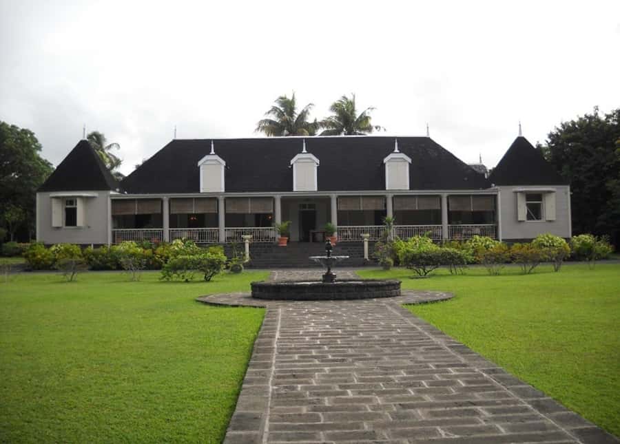 Mauritius: Tea and Sugar Plantation Guided Tour with Lunch - The guide can shape the whole day