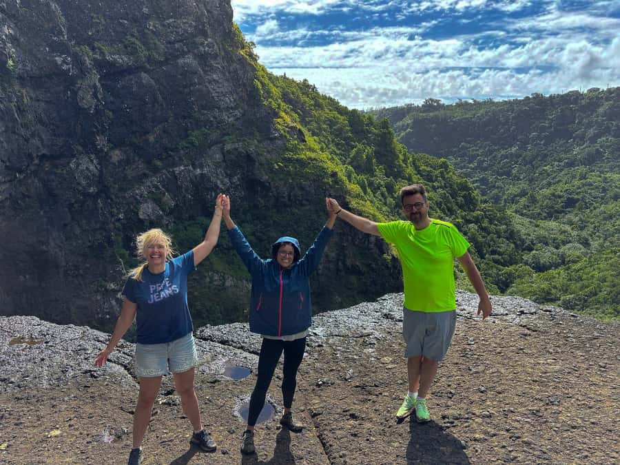 Mauritius: The Iconic Waterfalls hike + Mauritian picnic - What the guides add to the day