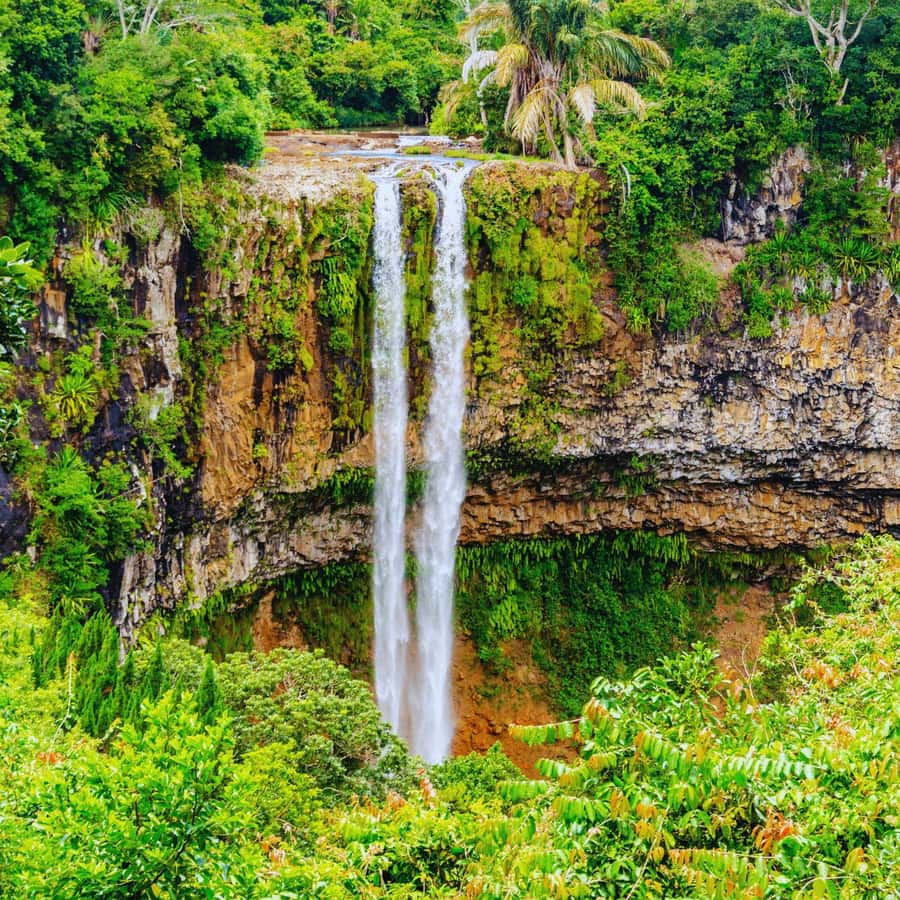 Mauritius: Underwater waterfall by Helicopter tour - Taking off at Sir Seewoosagur Ramgoolam International Airport