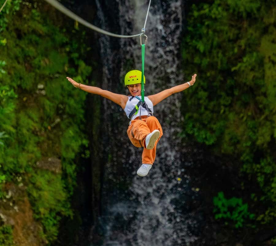 Mauritius: Vallé Advenature Park: Waterfall Zipline - The flight above waterfalls and forest