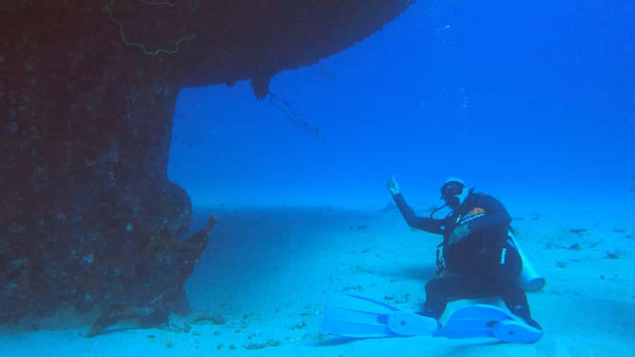 North of Mauritius: Scuba Diving Tour - Trou aux Biches and Pereybere by boat