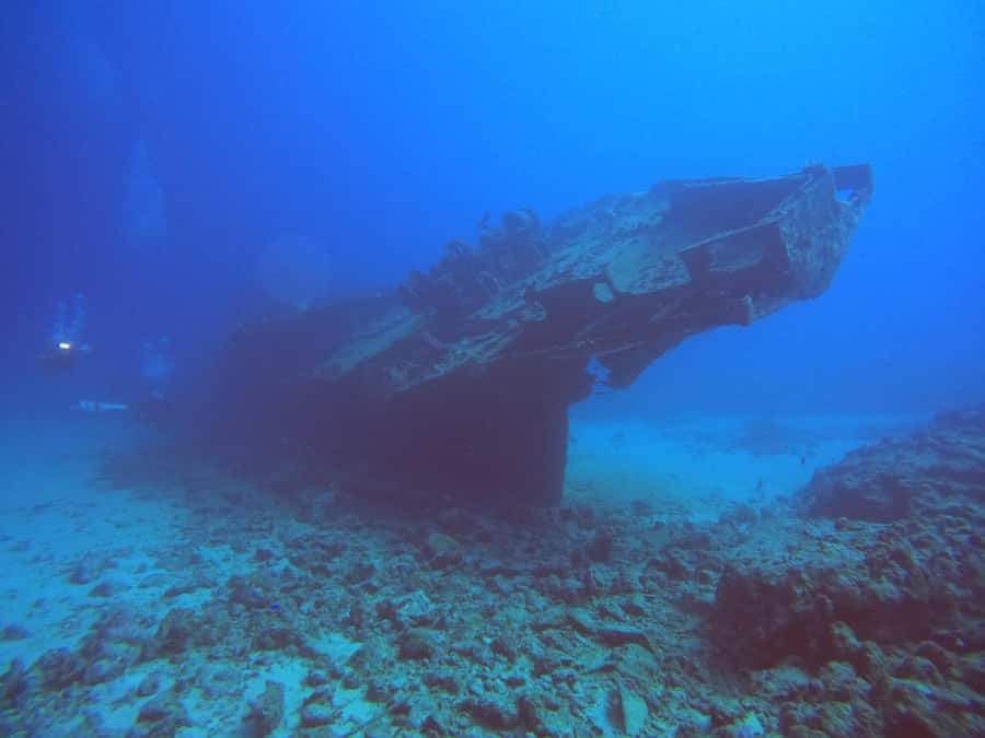 North of Mauritius: Scuba Diving Tour - The guide, safety, and relaxed pace