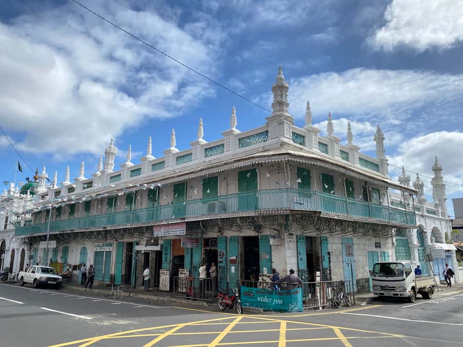 Port Louis: Private Guided Tour and Street Food Tasting - Chinatown and Port Louis’s Asian connections