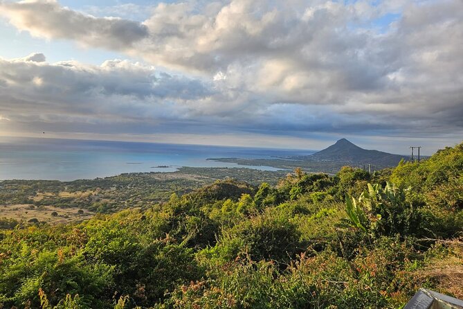 Private and Guided Tour of Mauritius South - Grand Bassin brings a spiritual change of pace