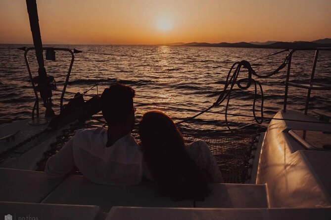 Private Exclusive Sundowner catamaran with Dinner & Transfer - Dinner anchored near Ile aux Aigrettes