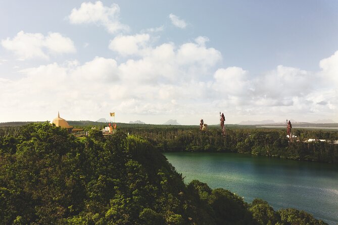 Private Full Day Tour in Mauritius - Chamarel Waterfalls: the first paid attraction