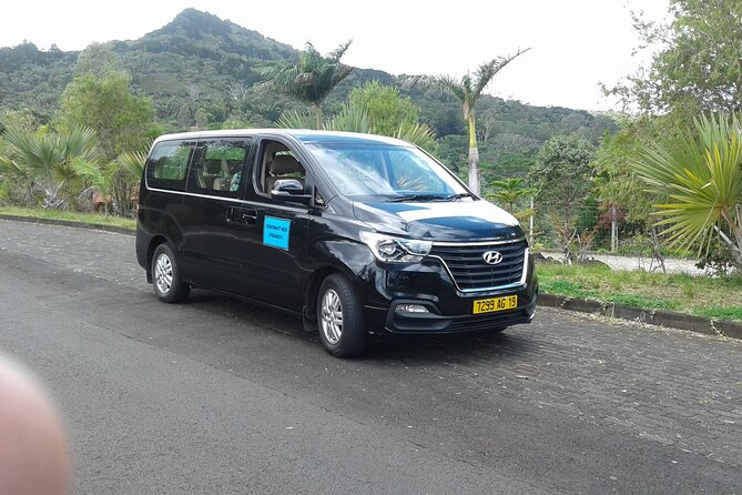 Private Luxury Minibus Transfer from Mauritius Airport to City - Why the private minibus matters for families