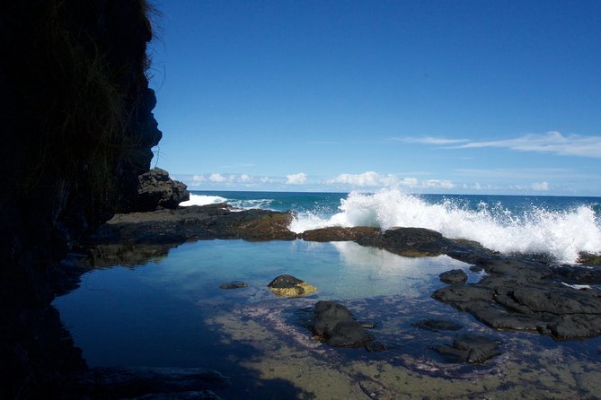 Randonnée - Le Sud Sauvage - Natural pools and the water-first character