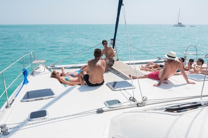 Sailing Catamaran Cruises - Benetier Island and a change of scenery