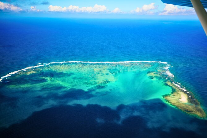 Seaplane Tours over the turquoise lagoon of the East of Mauritius - What the 15 to 40 minutes really gives you