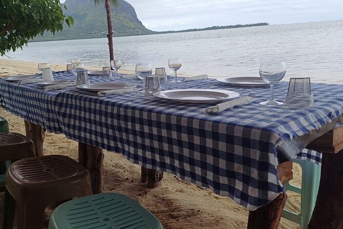 Shared 10 Pax Boat Tour: Dolphin Watching, Snorkelling and BBQ - Beach time after the active morning