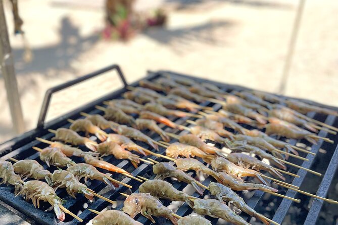 Signature Experience: Dolphins and Flavors of the Sea - Sea urchin fishing and tasting at Le Morne