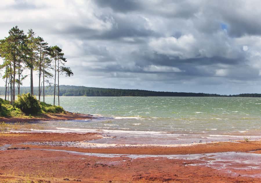 South: Gorges, Waterfalls, Lakes, Trails, 23 Coloured Earth - Key points to know before booking