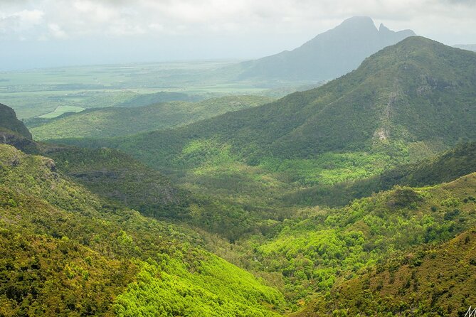 South of Mauritius :Full day package including Chamarel Coloured earth & lunch - Alexandra Falls and the Black River Gorges viewpoints