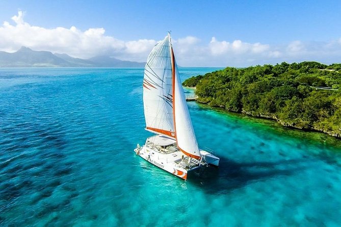 Spectacular Catamaran trip to Ile Aux Cerf with Lunch & Transfer - Leaving Trou d’Eau Douce for the east coast