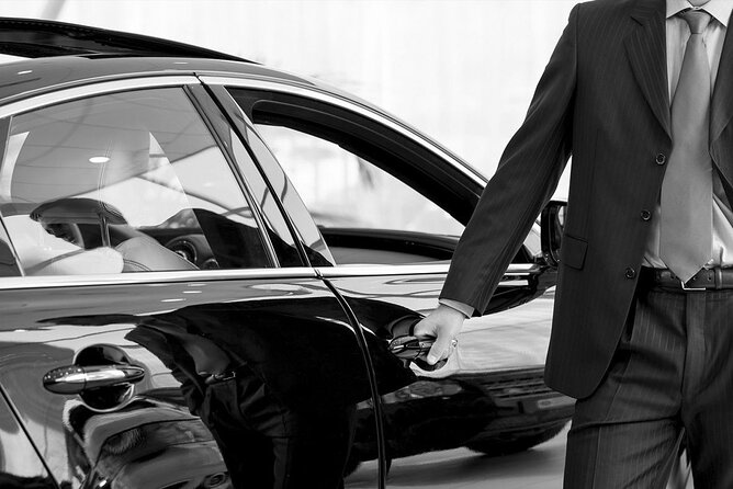 Taxi Mauritius Airport Private Taxi Shuttle Transfer - A calm start after landing in Mauritius