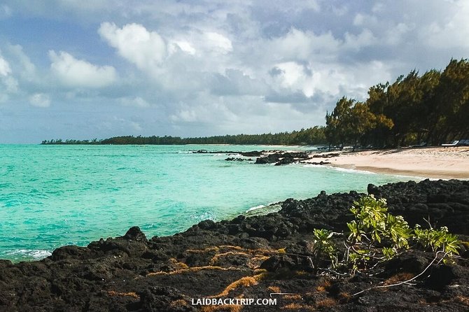>TAXI ONLY< to DOLPHIN OR ILE AUX CERFS PARADISE ISLAND MAURITIUS - Choosing between a catamaran and a speed boat