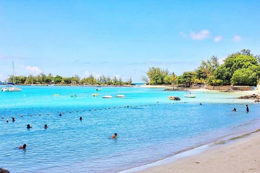 Undersea Walk & Beaches in The North With Transportation - Why the helmet changes the experience