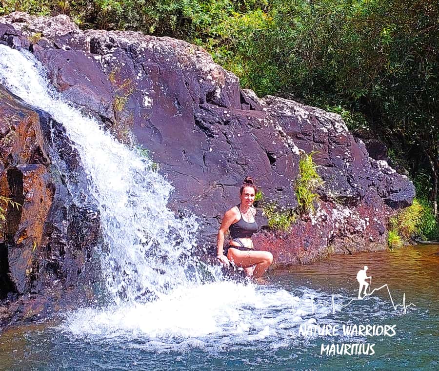 Vacoas-Phoenix: Private Hiking Tour to Tamarind Falls - What the $81 price includes
