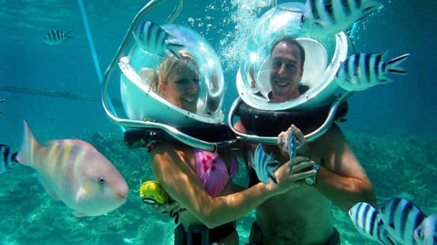 Walking under the sea in Mauritius with transfer - Walking through the lagoon at 3 to 4 meters