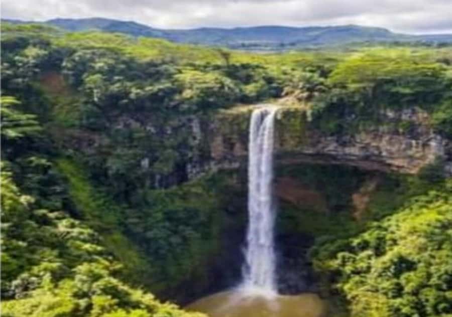 Wild South West Private Tour with pick up - Trou Aux Cerfs and the Volcanic View Over Curepipe